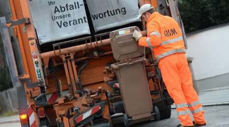دویچه وله: صنعت بازیافت در آلمان تحت تأثیر کاهش بهای نفت قرار گرفت