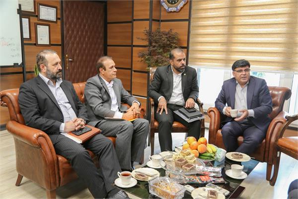 دیدار مسئولان بانک ملی ایران با مدیرعامل شرکت پخش رازی