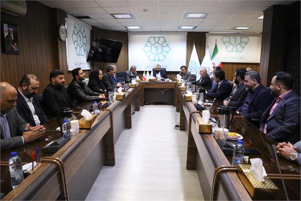 معارفه دکتر حشمت