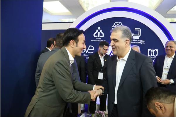 نمایشگاه ایرانفارما روز دوم