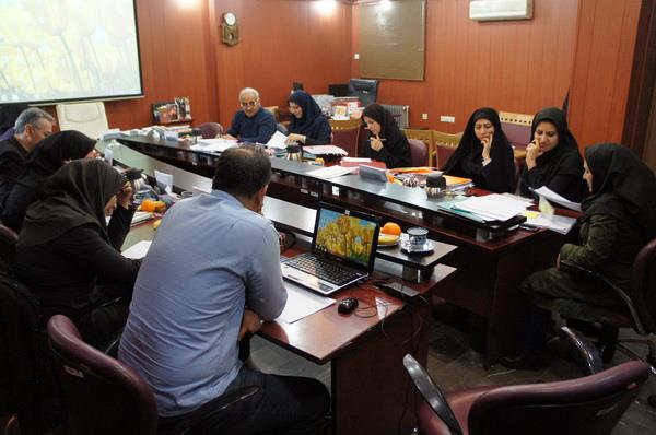 نخستین جلسه عدم انطباق و کمیته فنی و قانونی در معاونت غذا و دارو دانشگاه عاوم پزشکی تهران