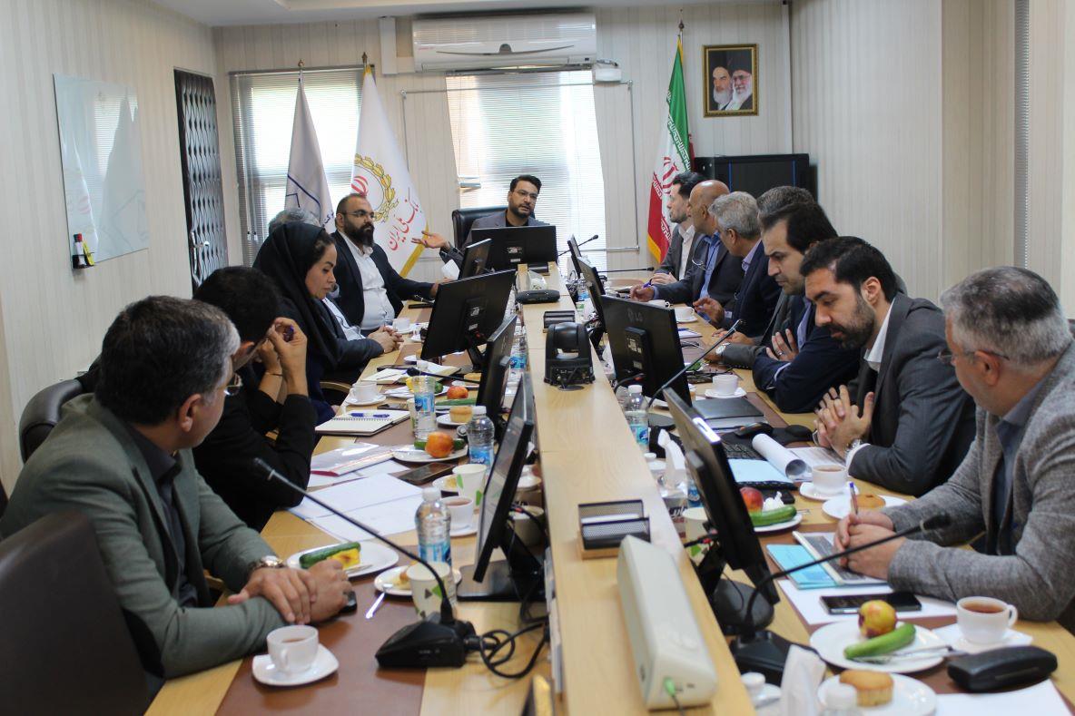 عملکرد فصلی آینده پویا