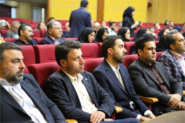 تجلیل از داروسازان شرکت پخش رازی