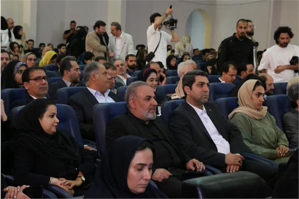 نمایشگاه ایرانفارما روز اول