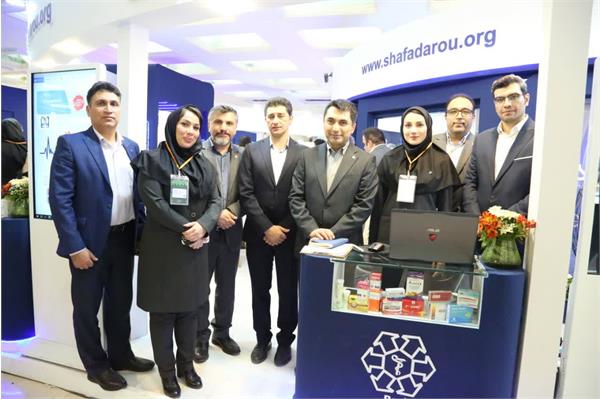نمایشگاه ایرانفارما روز اول