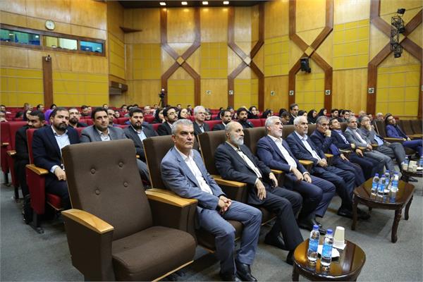 تجلیل از داروسازان شرکت پخش رازی
