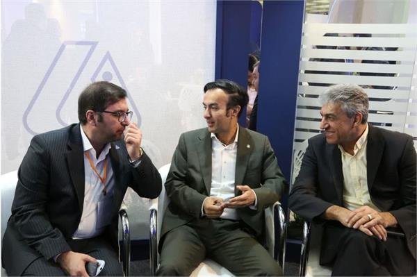 نمایشگاه ایرانفارما روز دوم