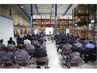 یک روز به یادماندنی در مراکز توزیع(مشهد)