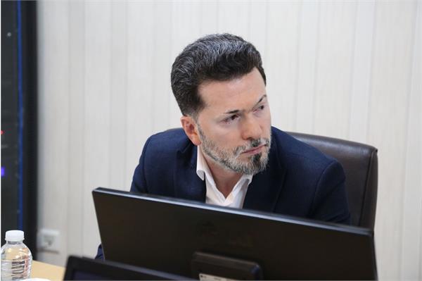 عملکرد فصلی آینده پویا