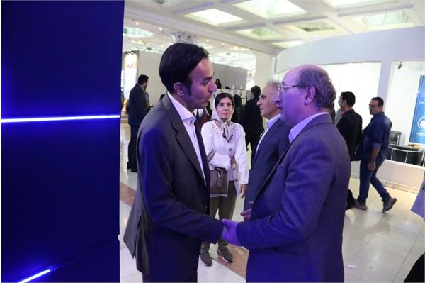 نمایشگاه ایرانفارما روز دوم